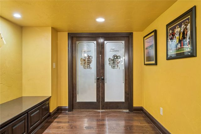 12288 Carmichael Cir, North Huntingdon, PA 15642