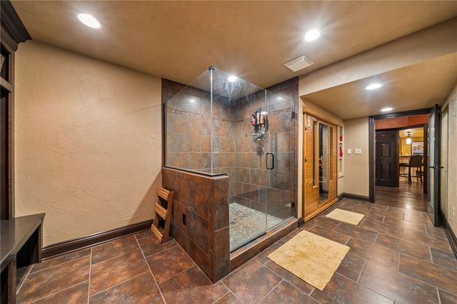 12288 Carmichael Cir, North Huntingdon, PA 15642