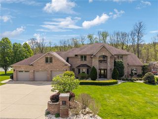 12288 Carmichael Cir, North Huntingdon, PA 15642