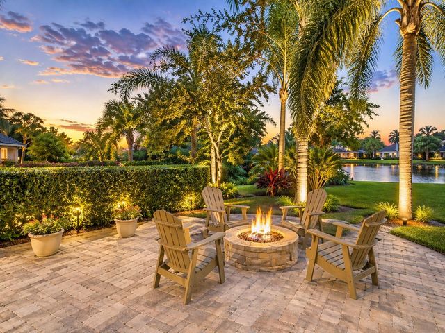 8311 FLAGSTAFF WAY, Sarasota, FL 34241