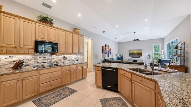 8311 FLAGSTAFF WAY, Sarasota, FL 34241