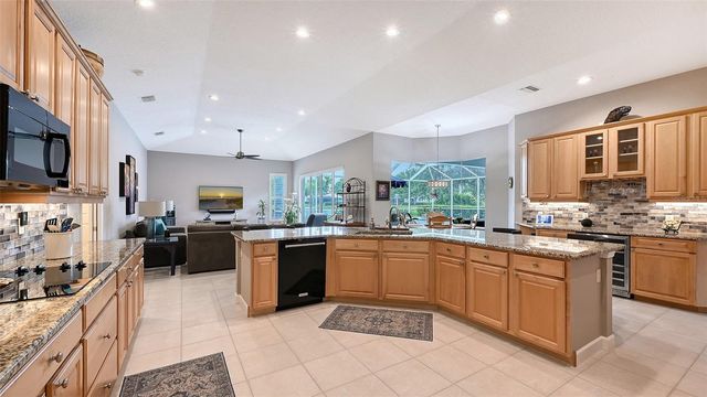 8311 FLAGSTAFF WAY, Sarasota, FL 34241
