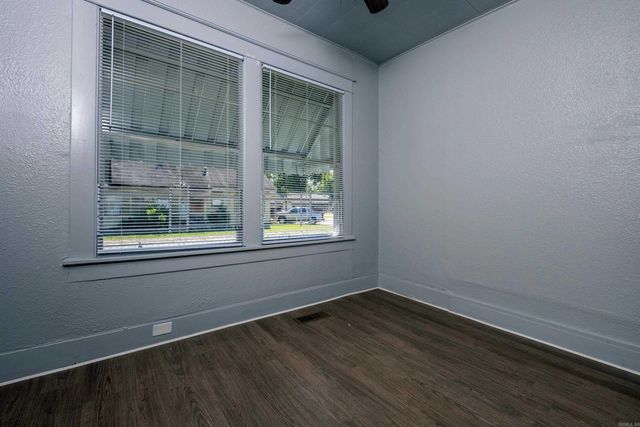 1801 W Long 17th St Street, North Little Rock, AR 72114