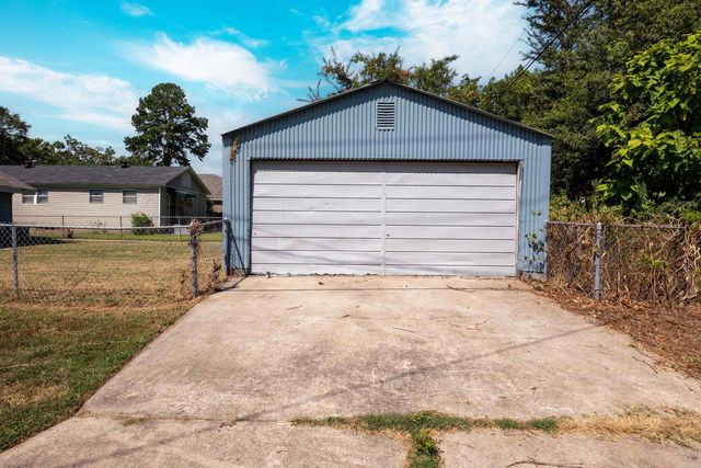 1801 W Long 17th St Street, North Little Rock, AR 72114