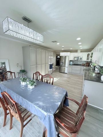 1651 W Beverly Pl, Tracy, CA 95376