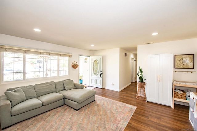 15235 Hesta, Poway, CA 92064