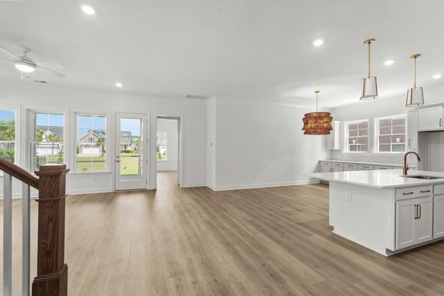 218 Creek Pointe Drive Drive, Moncks Corner, SC 29461