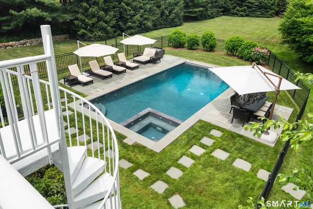 359 Greens Farms Road, Westport, CT 06880