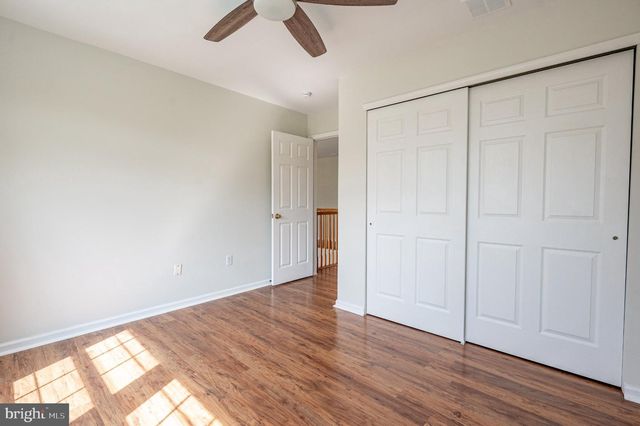 1035 JERVIN DR, Allentown, PA 18104