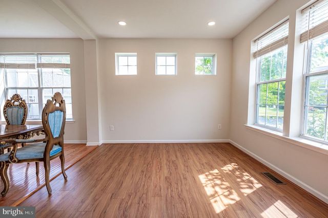 1035 JERVIN DR, Allentown, PA 18104