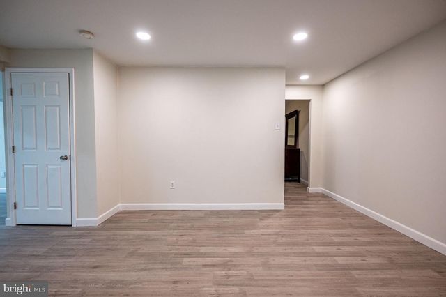 1035 JERVIN DR, Allentown, PA 18104