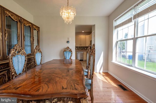 1035 JERVIN DR, Allentown, PA 18104