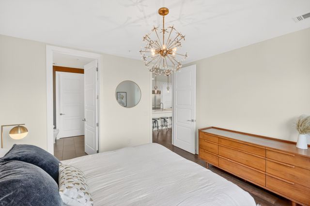 20 Rutledge St Apt 204, Nashville, TN 37210