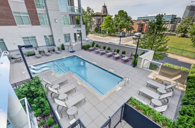 20 Rutledge St Apt 204, Nashville, TN 37210