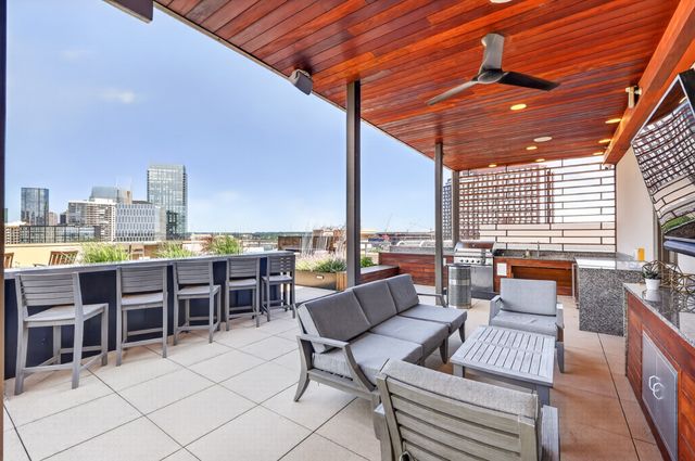 20 Rutledge St Apt 204, Nashville, TN 37210