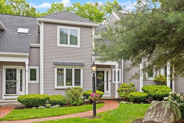 92 Old Quarry 92, Weymouth, MA 02188