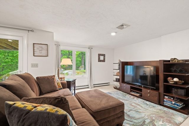 92 Old Quarry 92, Weymouth, MA 02188
