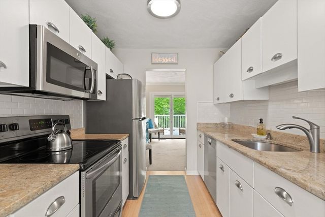 92 Old Quarry 92, Weymouth, MA 02188