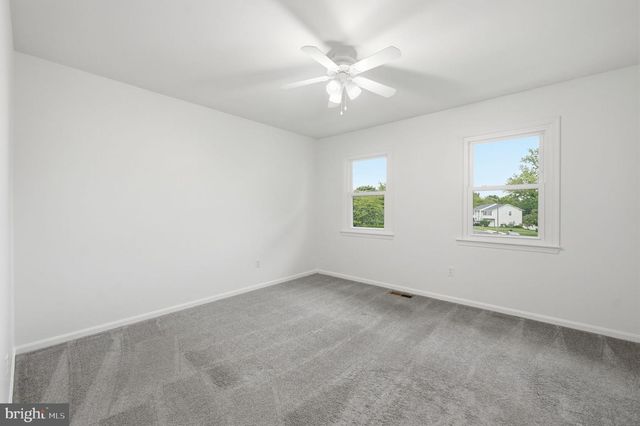 1301 LOPP CT, Herndon, VA 20170
