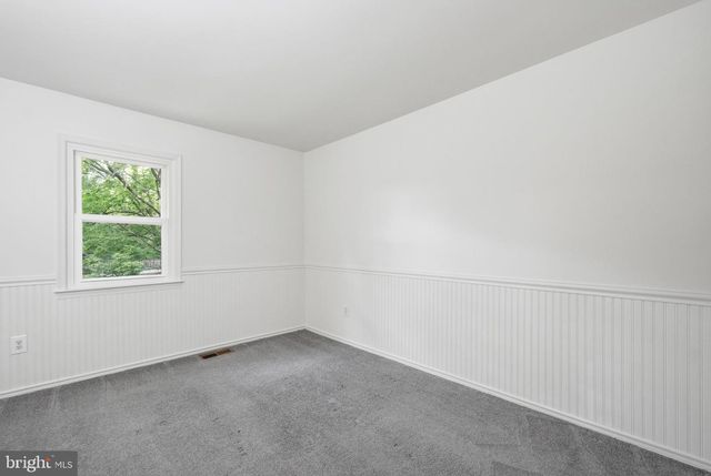 1301 LOPP CT, Herndon, VA 20170