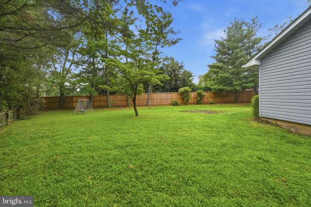 1301 LOPP CT, Herndon, VA 20170