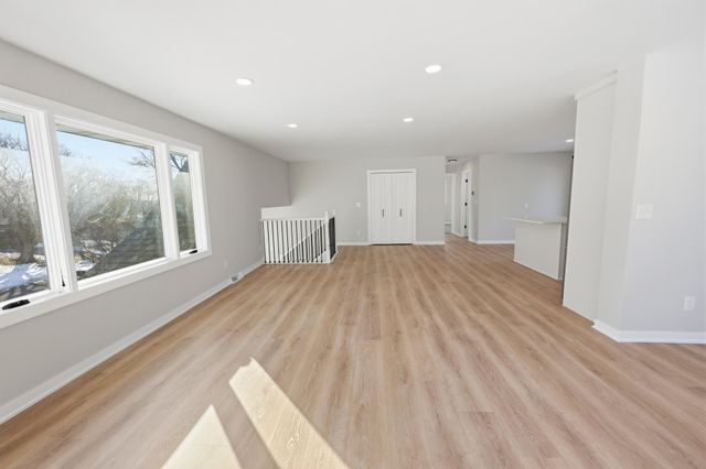 13952 Rice Lake Circle, Maple Grove, MN 55369