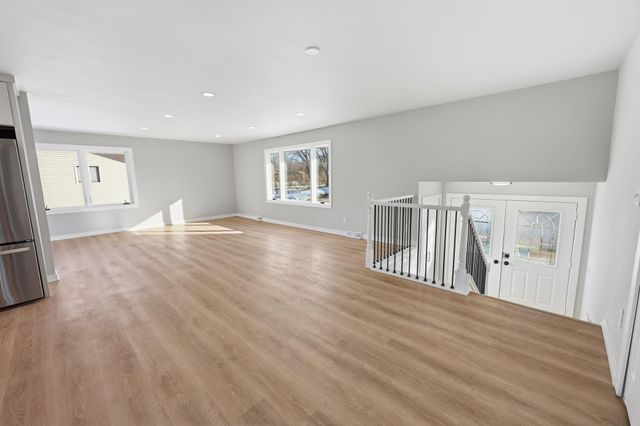 13952 Rice Lake Circle, Maple Grove, MN 55369