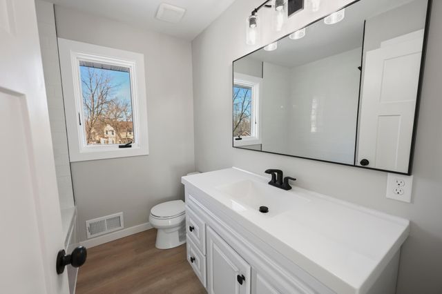 13952 Rice Lake Circle, Maple Grove, MN 55369