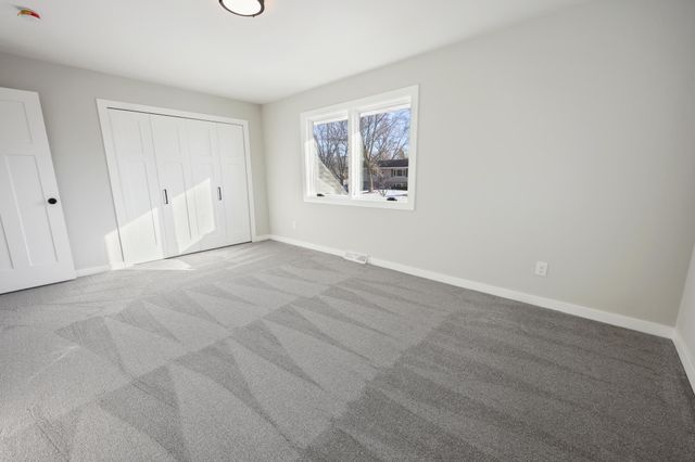 13952 Rice Lake Circle, Maple Grove, MN 55369