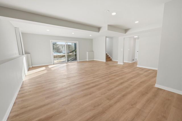 13952 Rice Lake Circle, Maple Grove, MN 55369