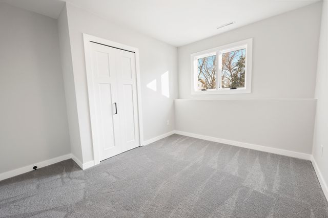 13952 Rice Lake Circle, Maple Grove, MN 55369