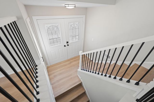 13952 Rice Lake Circle, Maple Grove, MN 55369