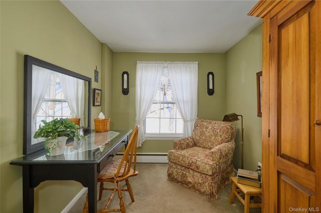 9 Rosalind Road, Poughkeepsie, NY 12601