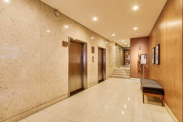 850 N DEWITT Place 20A, Chicago, IL 60611