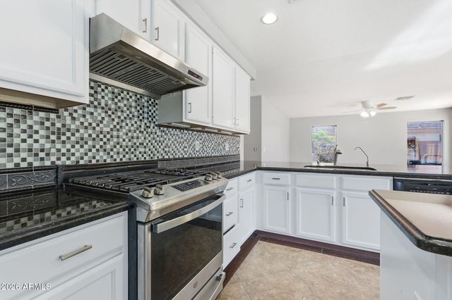 1166 E STOTTLER Drive, Gilbert, AZ 85296