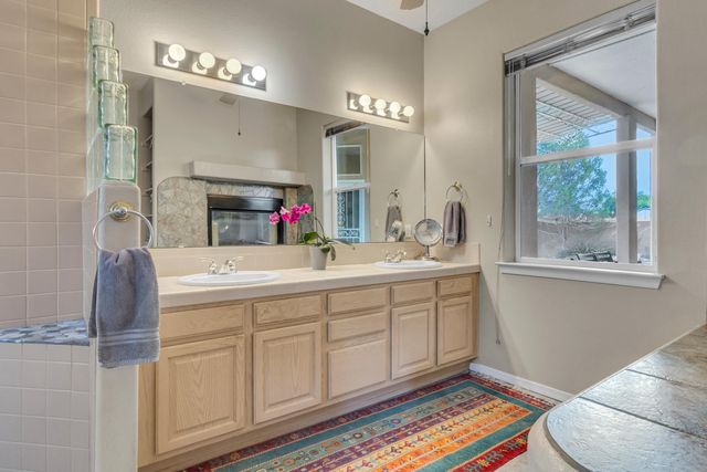 4308 Rancho Centro NW, Albuquerque, NM 87120