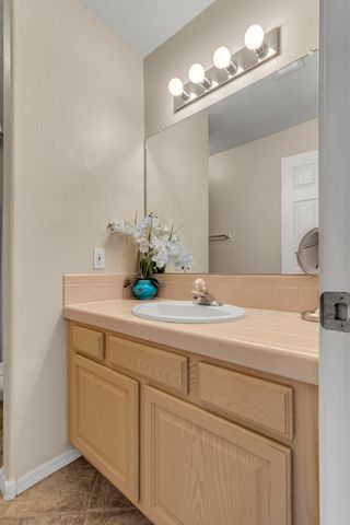4308 Rancho Centro NW, Albuquerque, NM 87120