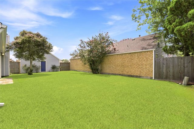 16625 Ivy Grove Drive, Houston, TX 77058