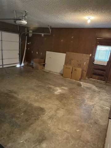 7 NW 59th St, Lawton, OK 73505