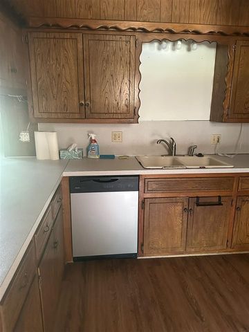 7 NW 59th St, Lawton, OK 73505