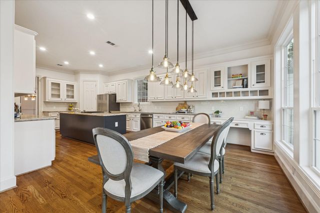 4814 Wedgewood Drive, Bellaire, TX 77401