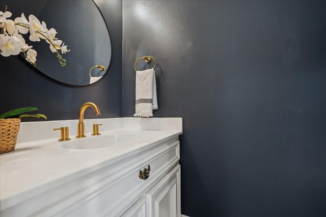 4814 Wedgewood Drive, Bellaire, TX 77401