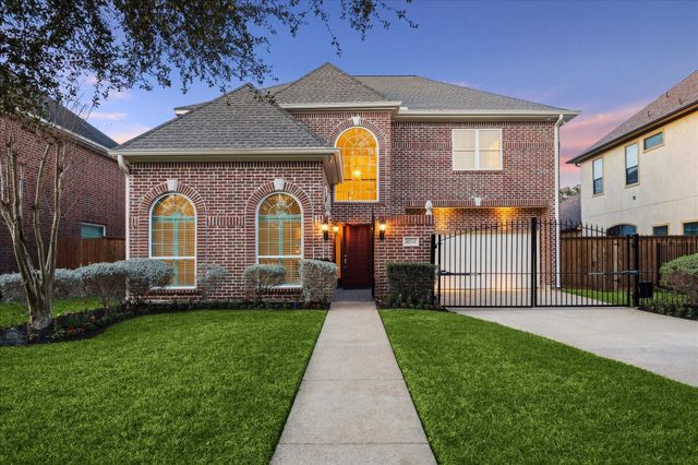 4814 Wedgewood Drive, Bellaire, TX 77401