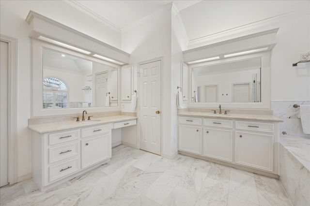 4814 Wedgewood Drive, Bellaire, TX 77401