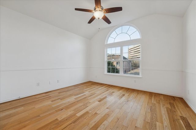 4814 Wedgewood Drive, Bellaire, TX 77401