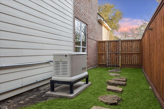 4814 Wedgewood Drive, Bellaire, TX 77401