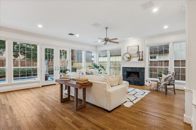 4814 Wedgewood Drive, Bellaire, TX 77401