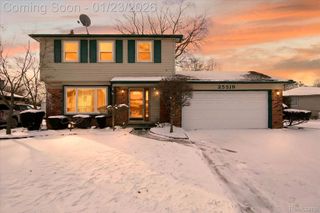 25519 Rusty Street, Taylor, MI 48180