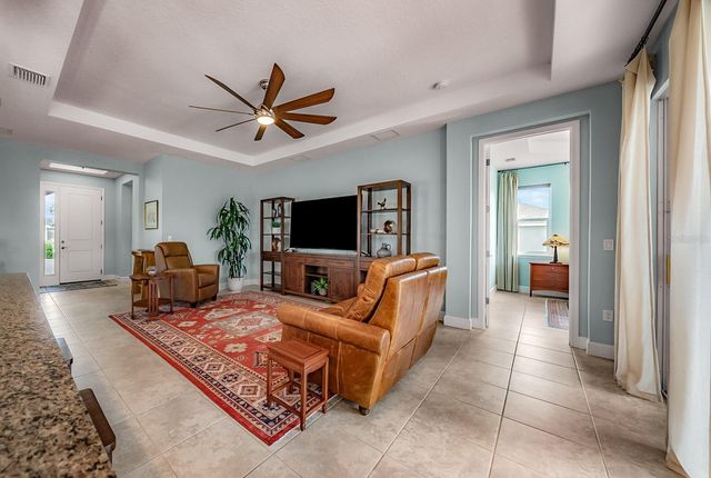 1038 VICTORIA HILLS DRIVE S, Deland, FL 32724