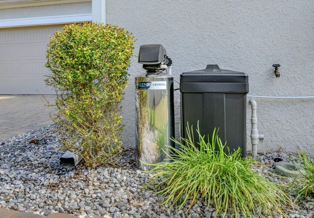 1038 VICTORIA HILLS DRIVE S, Deland, FL 32724